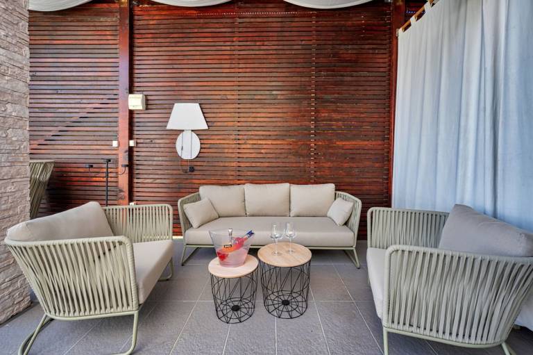 Villa with garden, private pool & terrace — photo 5