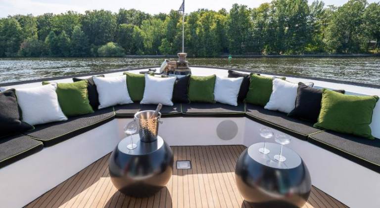 70 m&sup2; Hausboot