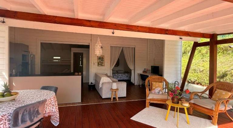 Fully equipped house with pool, terrace & hot tub | Pets are welcome in Le Gosier