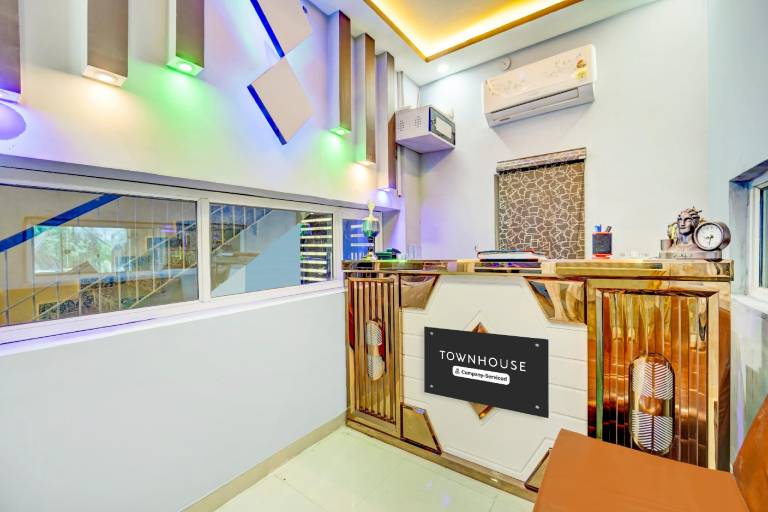 Super Townhouse Anisabad Near Mahavir Sansthan — photo 5