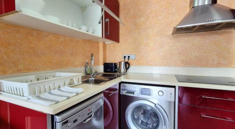 Holiday apartment with pool — photo 5
