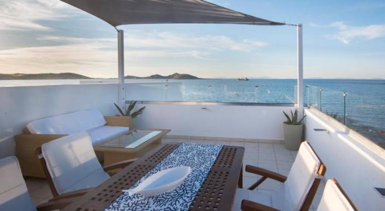Vacation home with terrace — photo 3