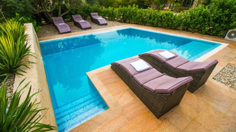 Children-friendly pleasant villa with yard, barbeque & patio | Pool view | Close to the beach | Pet-friendly — photo 4