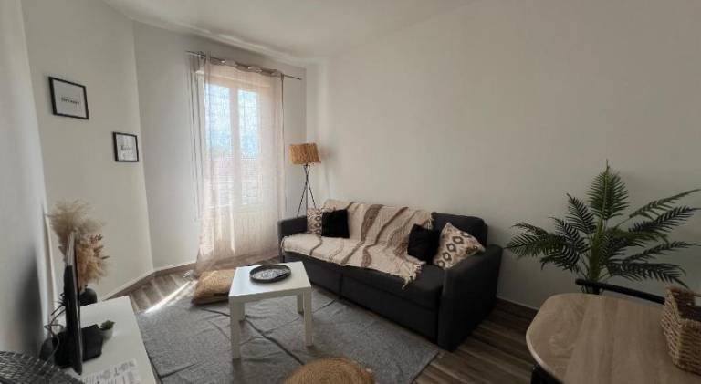 Apartment with 1 room for 2 persons in Villepinte