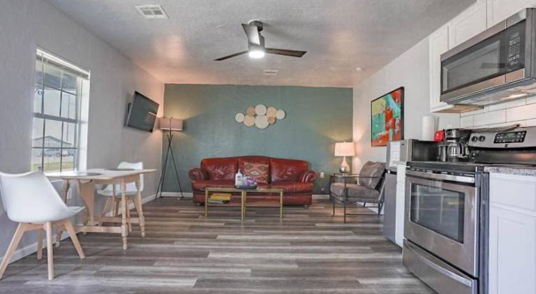 Charming vacation home | Pets allowed — photo 4