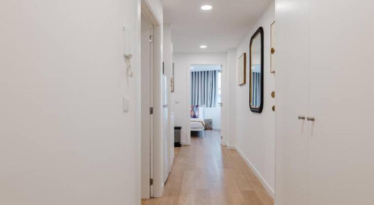 Rental apartment with patio | Close to Porto Cathedral | Good for workation | Dogs allowed — photo 3