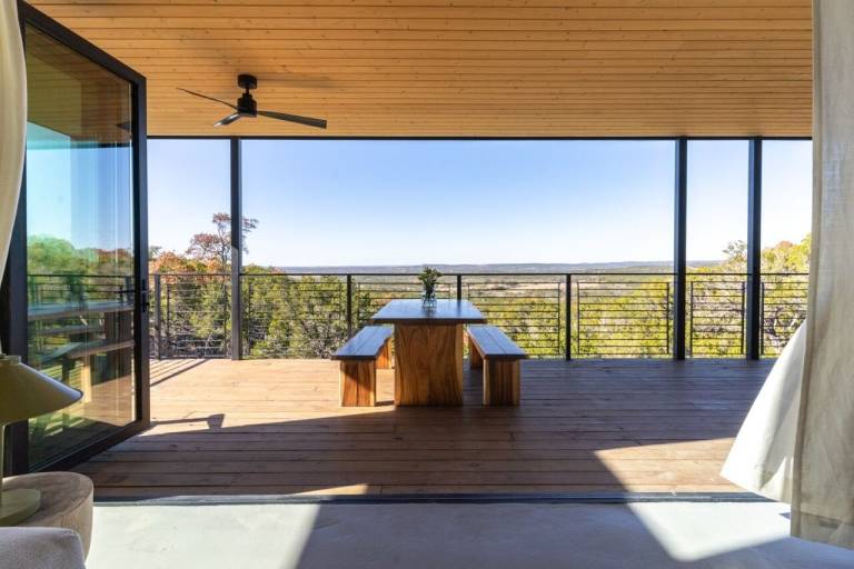 House  Spicewood