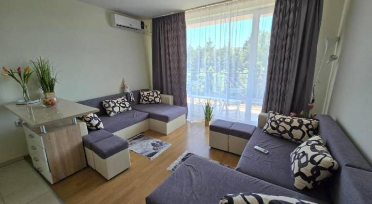 Rental apartment with pool in Sunny beach