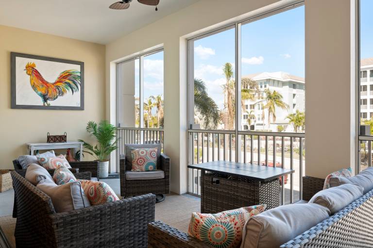 Family-oriented spacious condo with heated pool | Water view | Pets allowed — photo 3