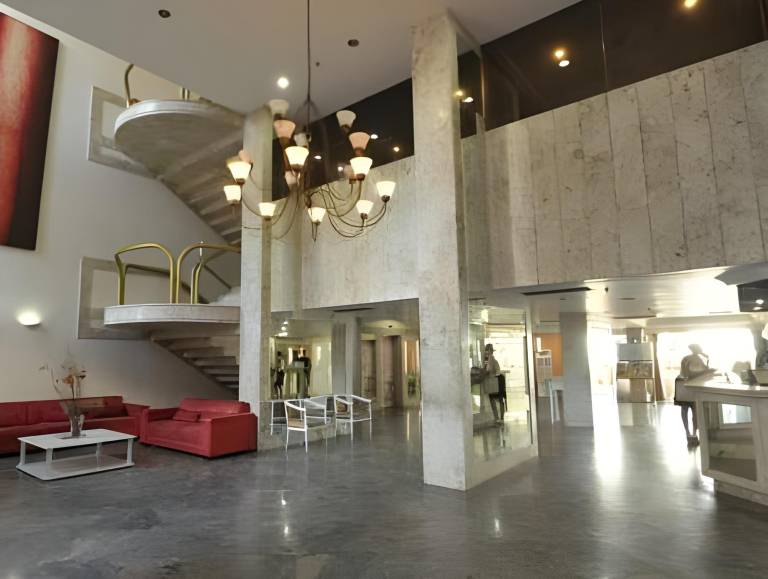 DerSalvador Sol Victoria Marina Studios — photo 4