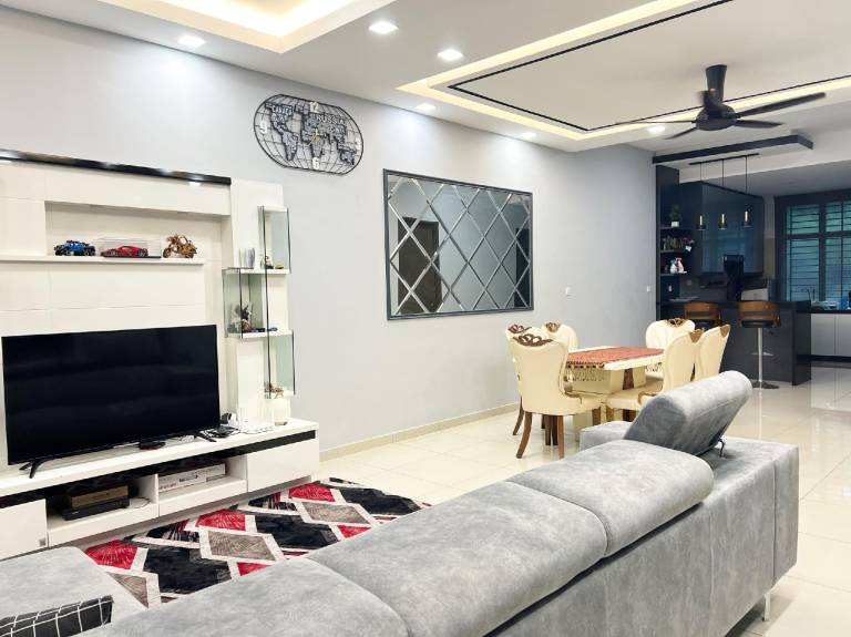 217 m&sup2; Ferienhaus