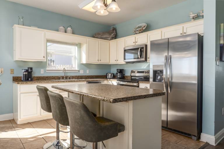 Sea Y'all - 2233 Bienville — photo 3