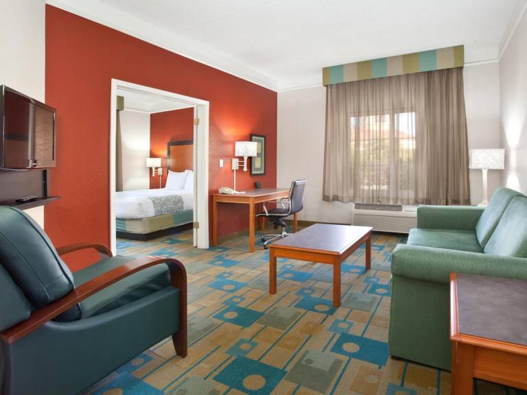 La Quinta Inn & Suites by Wyndham Denver Boulder-Louisville — photo 2