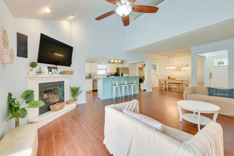 Destin Villa w/ Patio  2 Mi to Miramar Beach! — photo 5