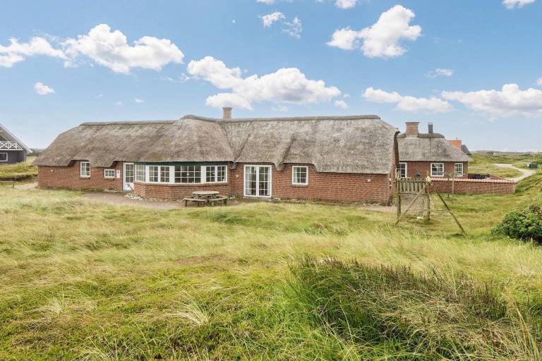 House with sauna & pool in Harboore