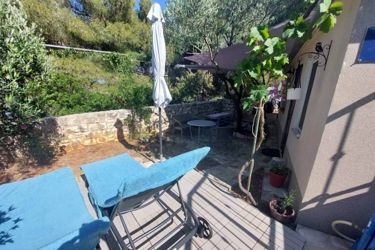 Ferienwohnung in Srednje Selo, Grohote für max. 2 Personen, Ferienwohnung in Srednje Selo, Grohote für max. 2 Personen,