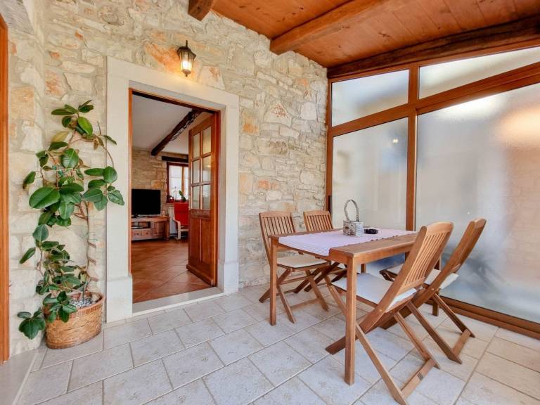 House with yard, patio & barbecue — photo 4