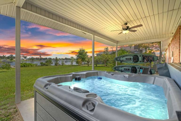 House  Callaway Shores