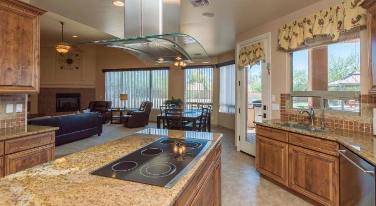 Beautiful vacation home with pool & BBQ | Pets allowed — photo 5
