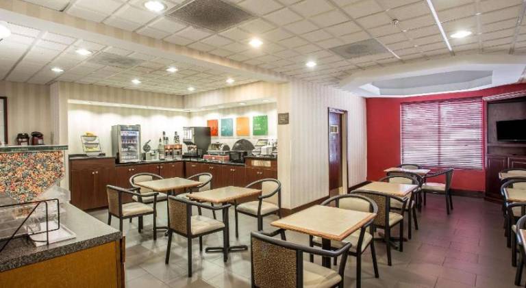 Comfort Inn & Suites Ft. Jackson Maingate — photo 5
