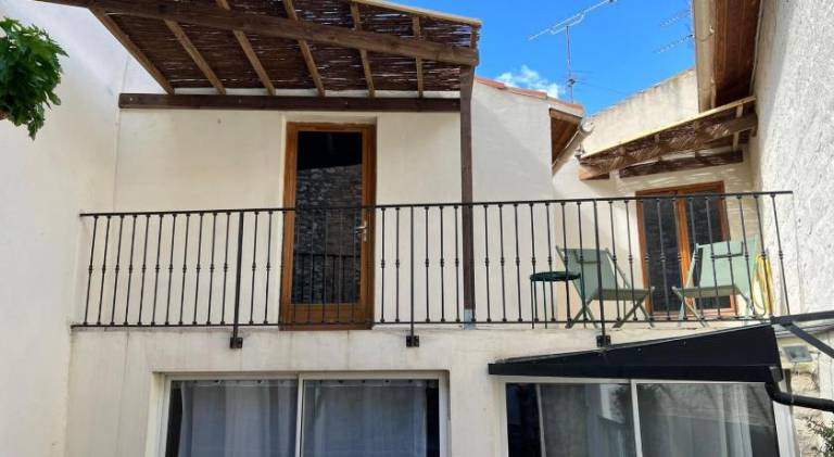 Fully equipped lovely house with terrace & grill | Suitable for remote work | Pets allowed — photo 4