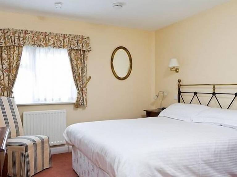 Bed & Breakfast  Offham