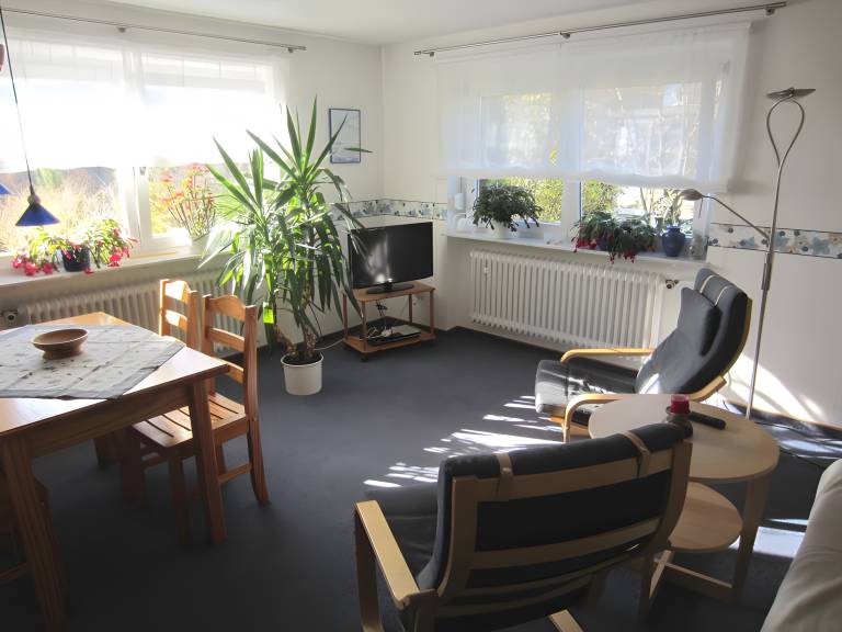 Family-oriented holiday apartment with terrace, yard & BBQ | Garden view | Dogs allowed — photo 3