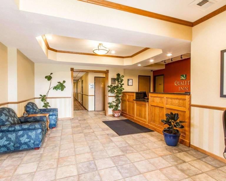 Quality Inn Pontiac — photo 4