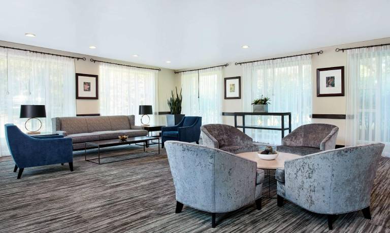 Embassy Suites by Hilton Parsippany — photo 5