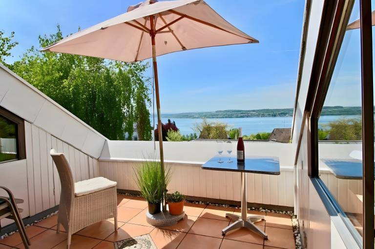 Apartment with patio | City view in Tuebingen