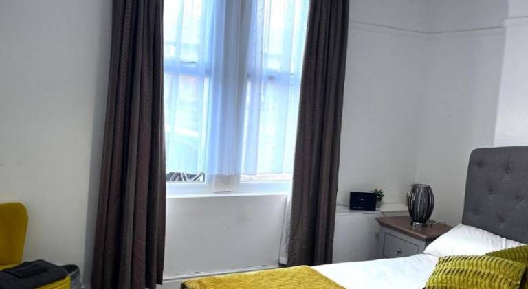 Holiday apartment with 4 rooms for 8 persons in Nottingham