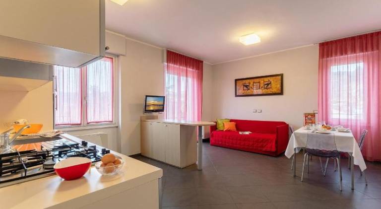 Apartment with 2 rooms for 5 persons — photo 3