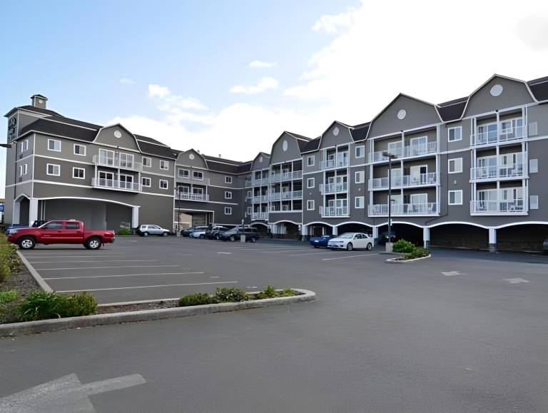 RIVERTIDE SUITES in Seaside, OR