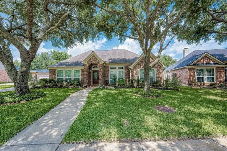 House  Grand Lakes