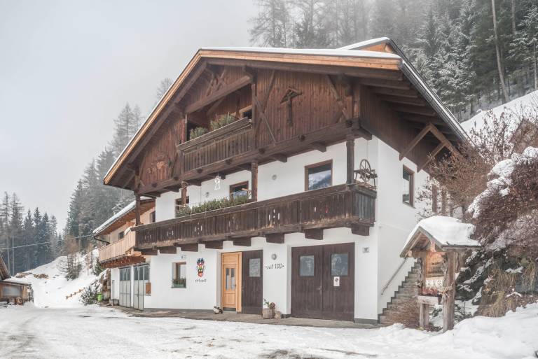 Holiday Apartment "Mountainfarm Innertrein Jöchl" with Mountain View, Balcony & Wi-Fi — photo 3