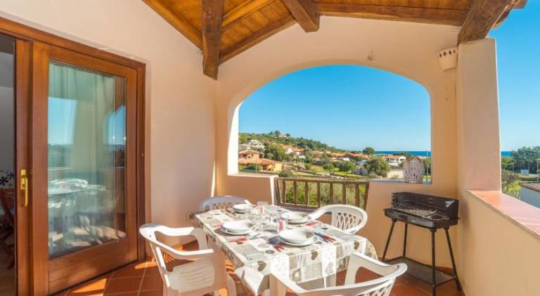 Holiday apartment with 1 room for 4 persons in San Teodoro