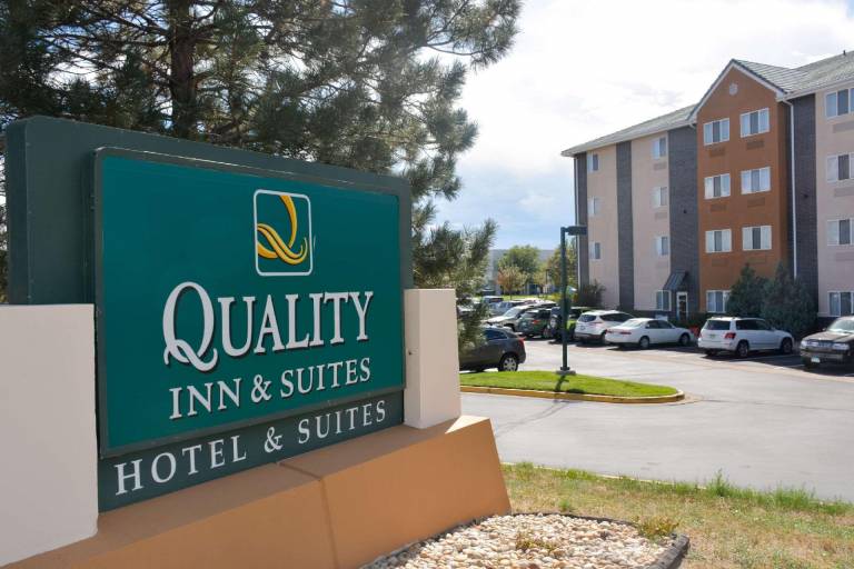 Quality Inn & Suites Denver Airport Gateway Park