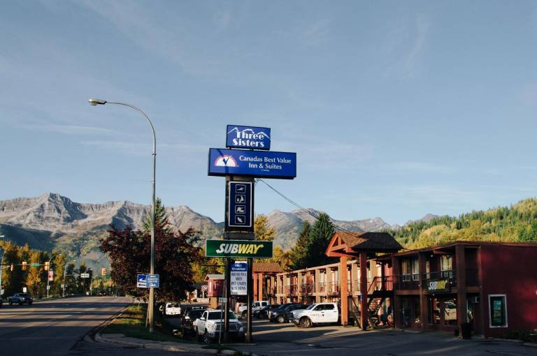 Canadas Best Value Inn & Suites Fernie — photo 3