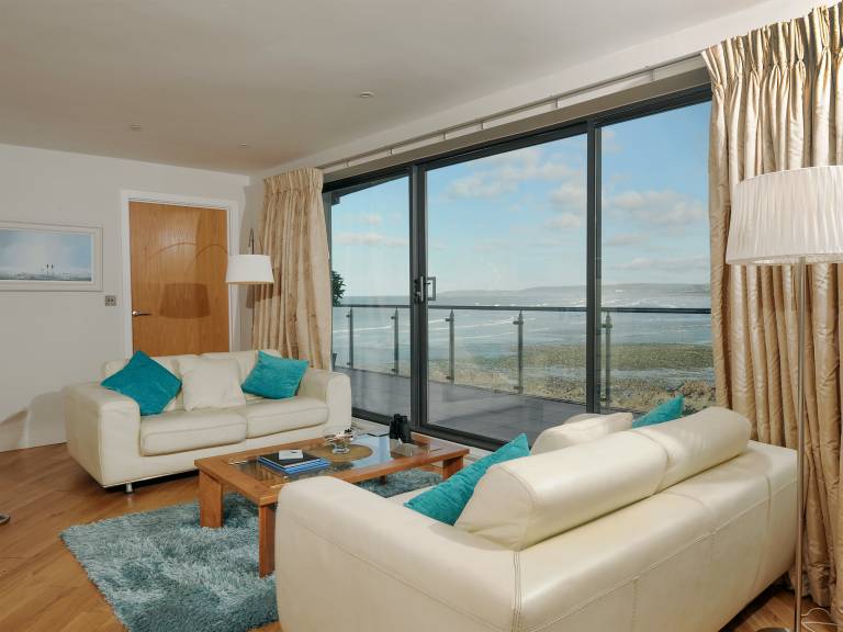 Apartment with garden | Beach view — photo 2