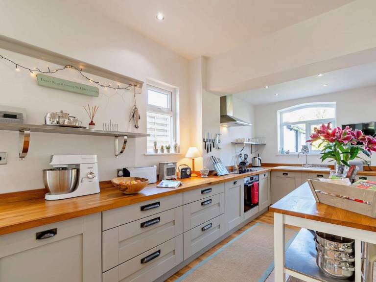 Fully equipped charming cottage with garden | Dogs allowed — photo 2