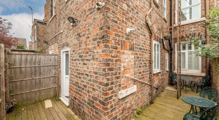 Pleasant vacation home with patio | Close to York Minster | Pet-friendly — photo 5