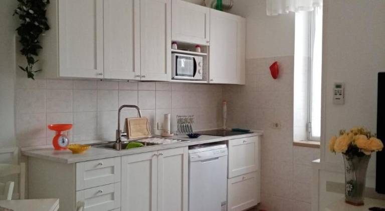 House with 2 rooms for 5 persons — photo 4