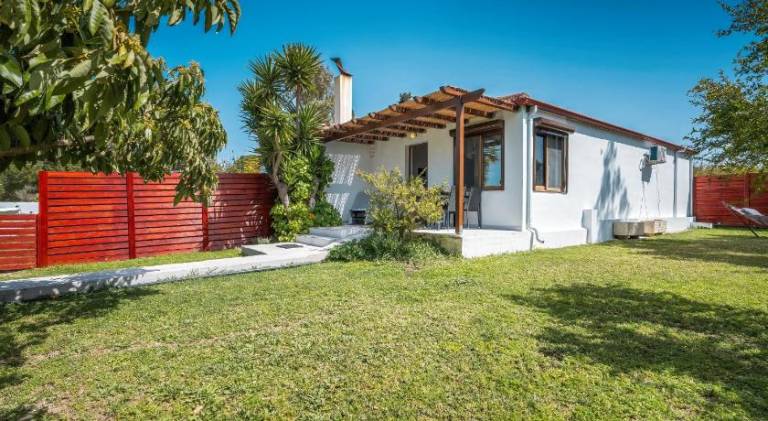 House with 1 room for 4 persons in Rhodes