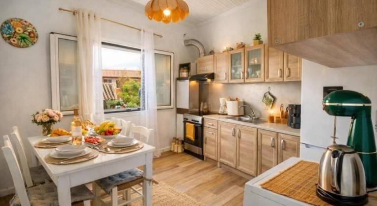 Charming holiday apartment with patio & yard | Perfect for remote work | Dogs allowed — photo 3