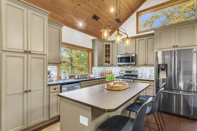 Family-friendly big cabin with barbeque | Mountain view | Pets allowed — photo 5