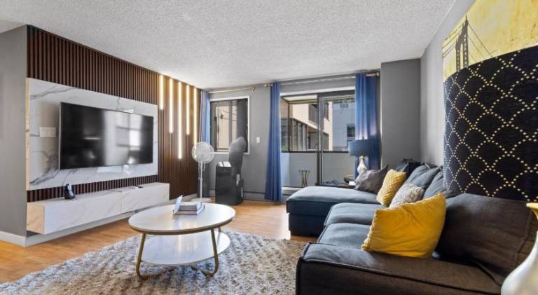 Holiday apartment | Pet-friendly in Calgary, AB