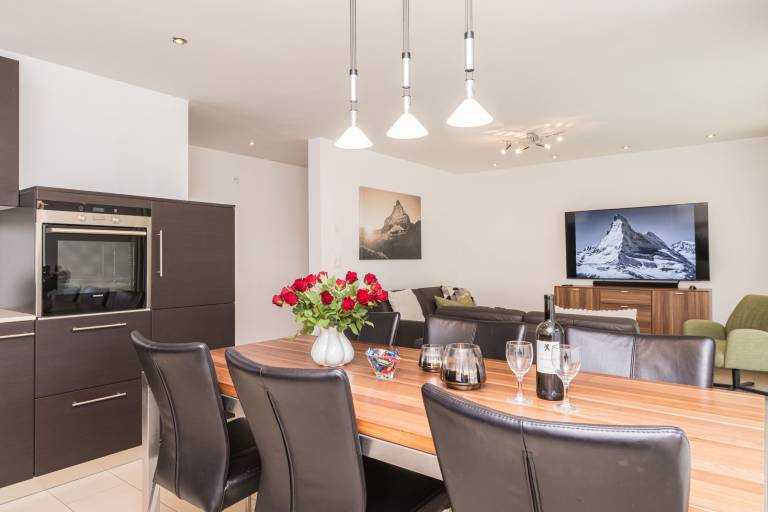 Ferienwohnung mit Hund in Zermatt für max. 5 Personen Ferienwohnung mit Hund in Zermatt für max. 5 Personen