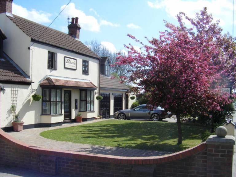 Pension  Pollington