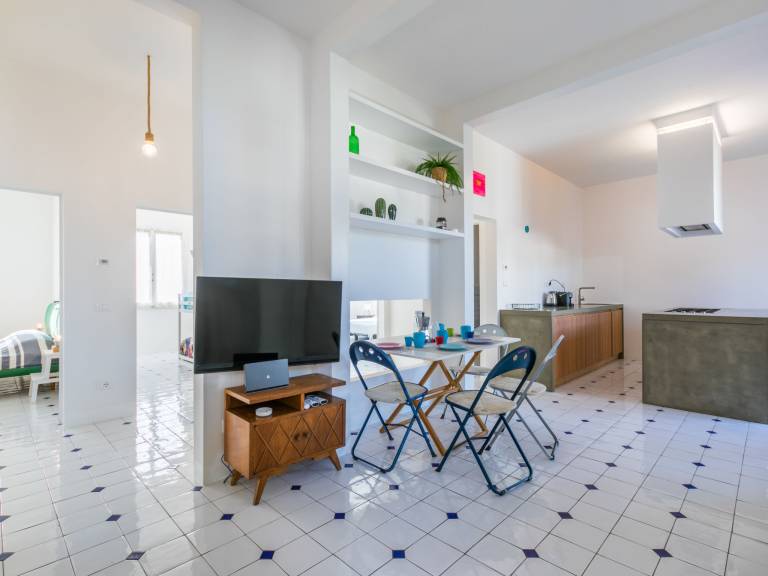 Holiday apartment with garden & patio | Beach nearby | Pet-friendly — photo 3