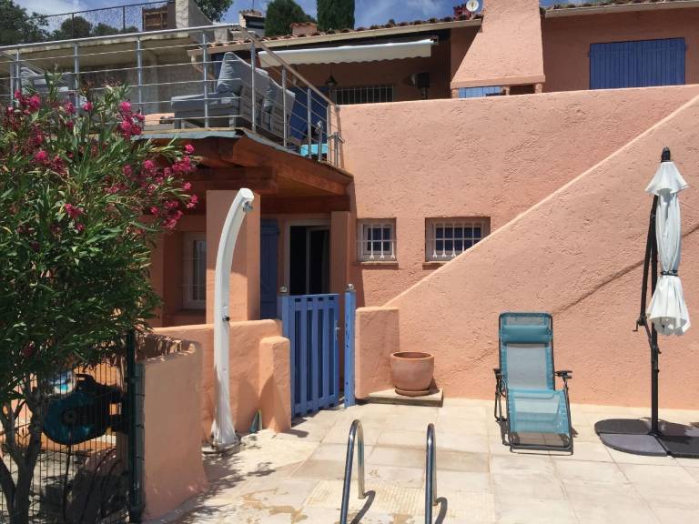 House with patio, garden & barbeque | Nature view — photo 5
